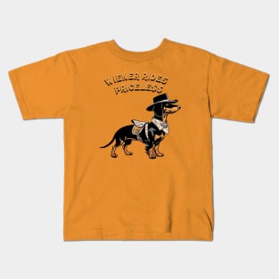 WIENER RIDES PRICELE$$ Black Tan dachshund wearing cowboy hat saddle and scarf Kids T-Shirt